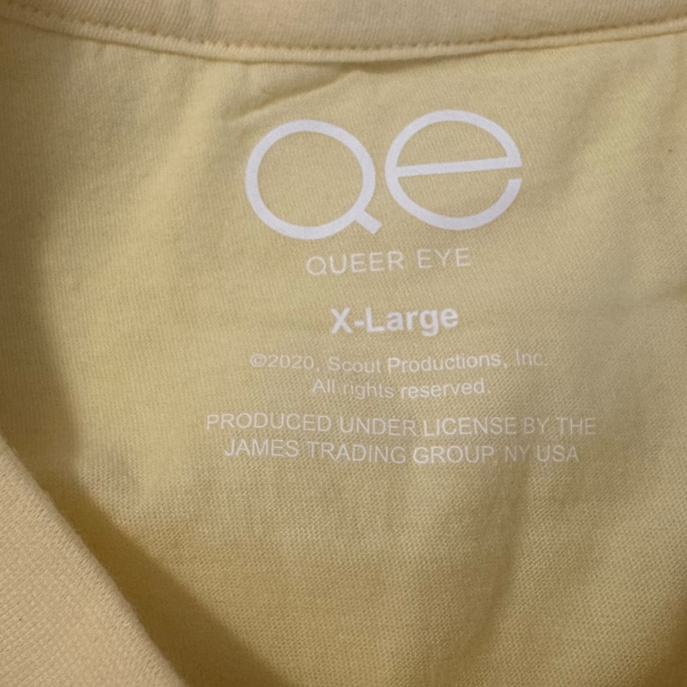 Queer Eye Antonio’s I Love A Pickle Graphic Tee - Picture 3 of 8